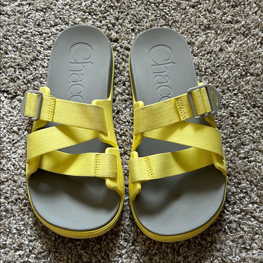 EUC Chaco Women's Yellow Slide Sandals